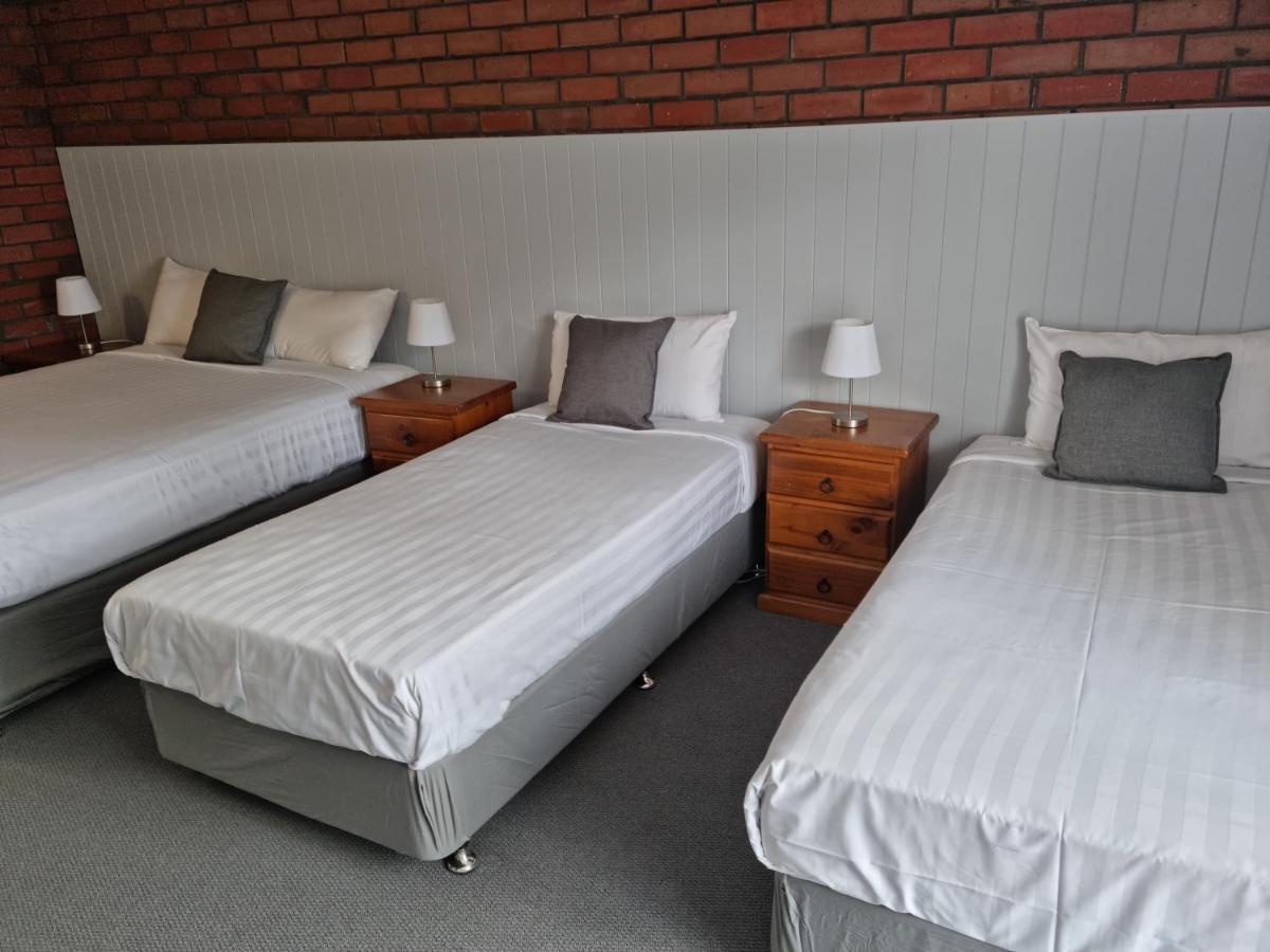 Mid City Plantation Motel มิลดูรา ภายนอก รูปภาพ