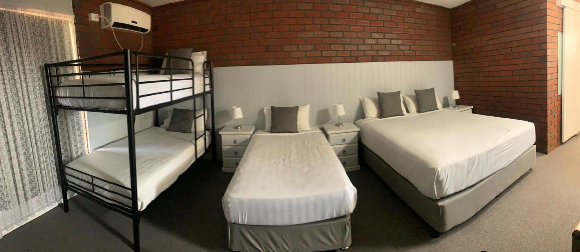Mid City Plantation Motel มิลดูรา ภายนอก รูปภาพ