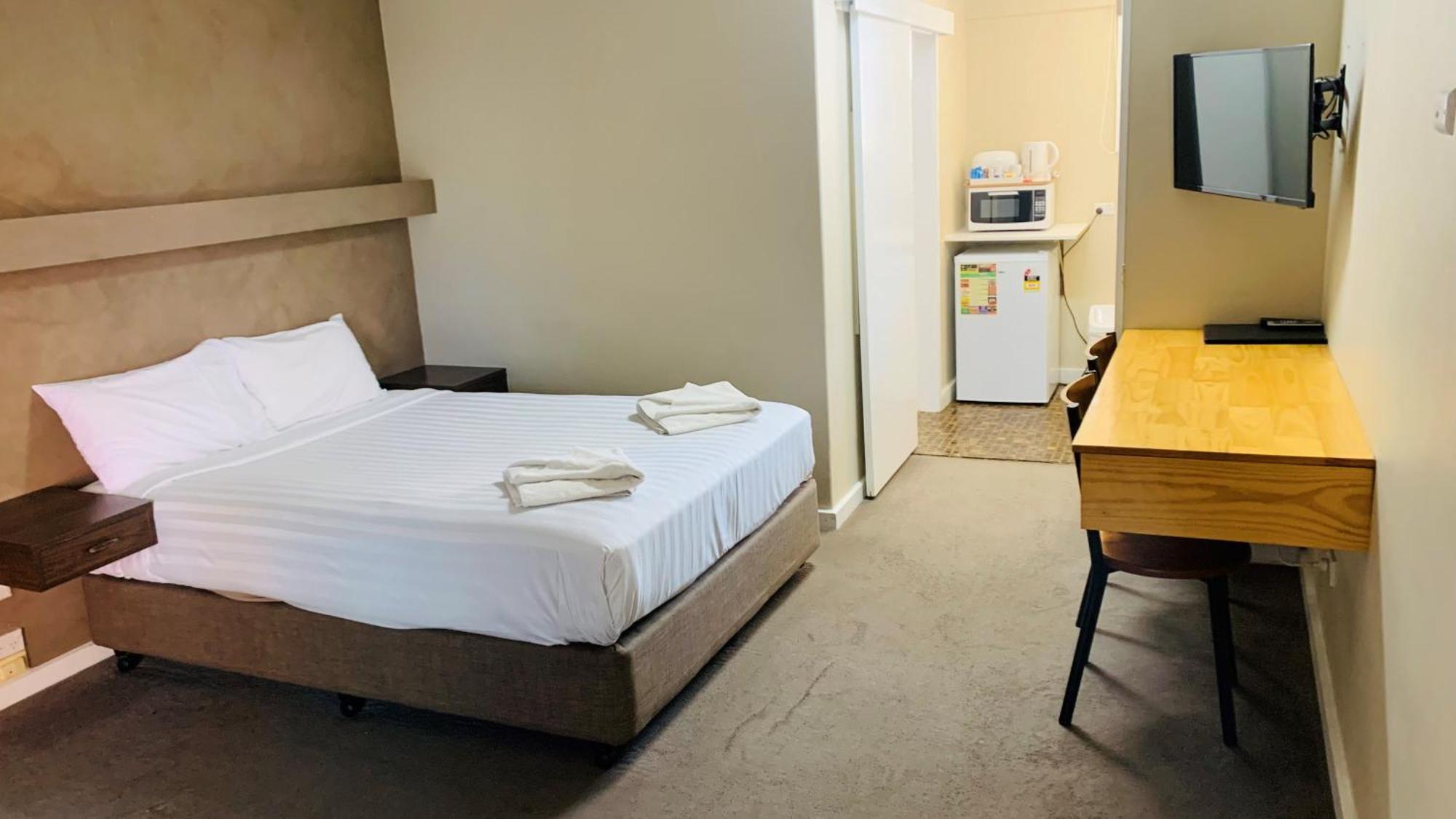 Mid City Plantation Motel มิลดูรา ภายนอก รูปภาพ