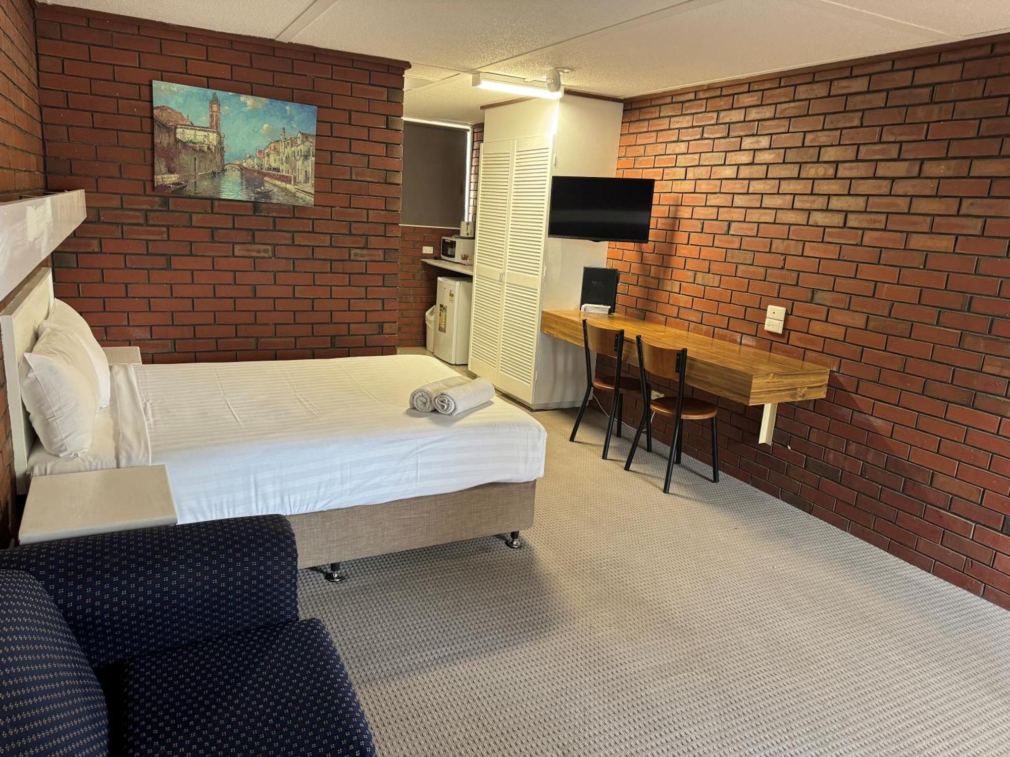 Mid City Plantation Motel มิลดูรา ภายนอก รูปภาพ