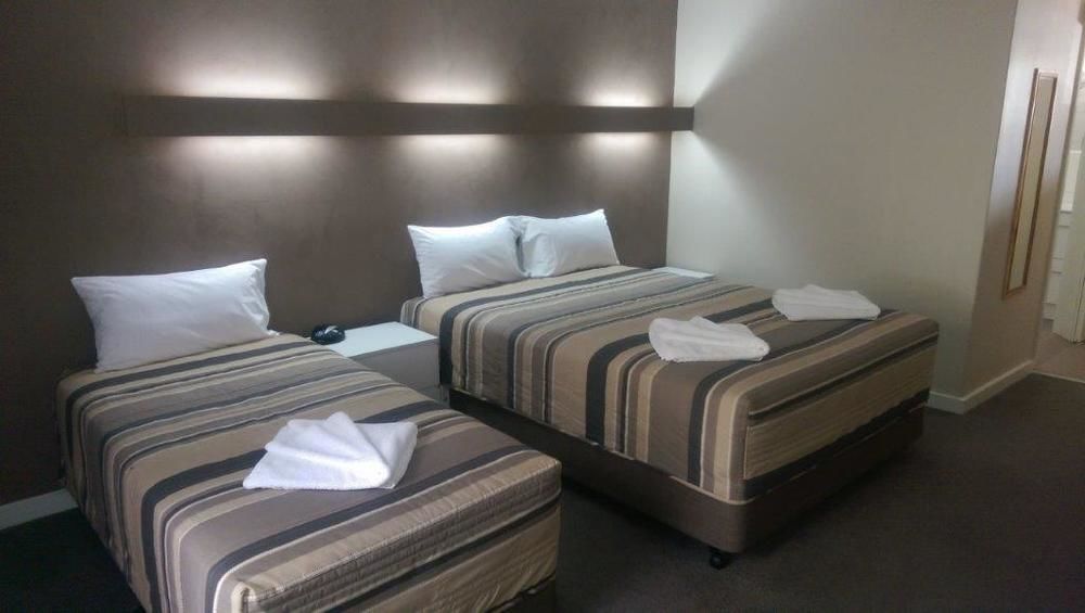 Mid City Plantation Motel มิลดูรา ภายนอก รูปภาพ