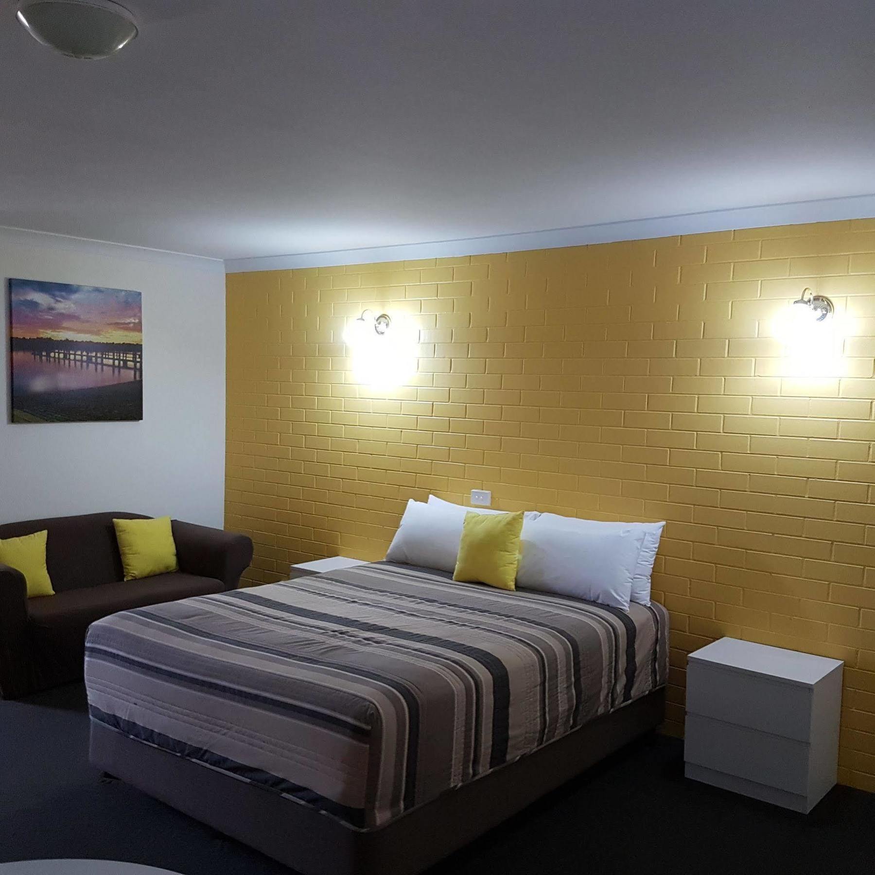 Mid City Plantation Motel มิลดูรา ภายนอก รูปภาพ